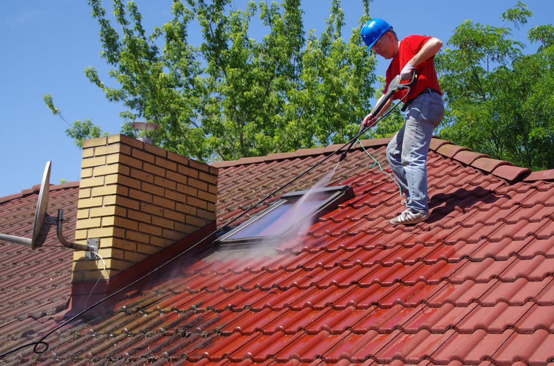 professional roof pressure washing niagara ontario